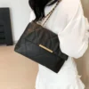 حقيبة سلسلة مطرزة بشكل المعين، حقيبة يد بسيطة، حقيبة كتف عادية، حقيبة كروس بودي أنيقة، حقيبة سلسلة مزدوجة مشبك مزدوج، حقيبة شرابةرمضان 14