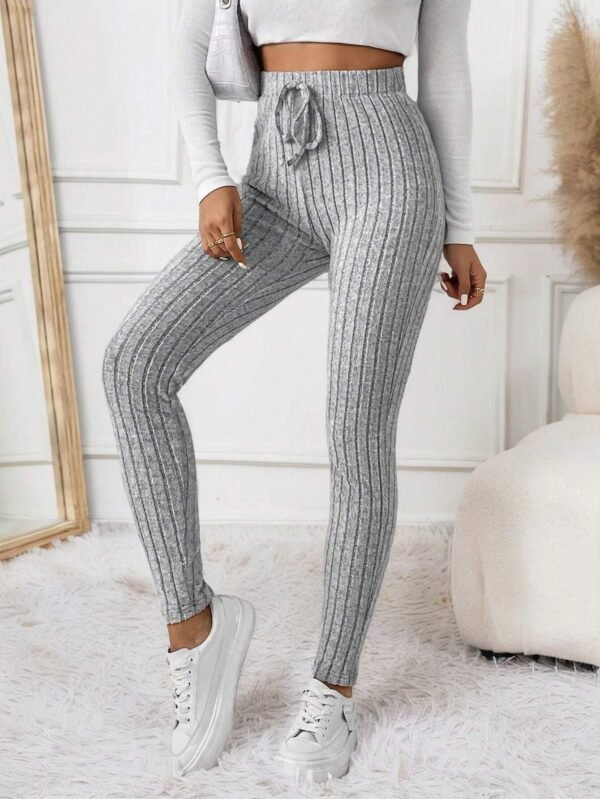 shein frenchy سروال ضيق مضلع مرن بخصر مربوط 14