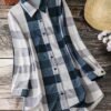 shein lune قميص عارضة بأكمام طويلة وياقة وأزرار منقوش بطبعة المربعات. shein lune قميص عارضة بأكمام طويلة وياقة وأزرار منقوش بطبعة المربعات.