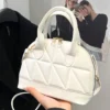 حقيبة تسوق من الجلد المبطن الصناعي البي يو باللون الأحادي ذات طراز كلاسيكي موضة، حقيبة كروس محمولة باليد محكمة الإغلاق، حقيبة سفر بسيطة للعطلات مع حزام كتف قابل للتعديل، حقيبة كتف للعمل المكتبي 13