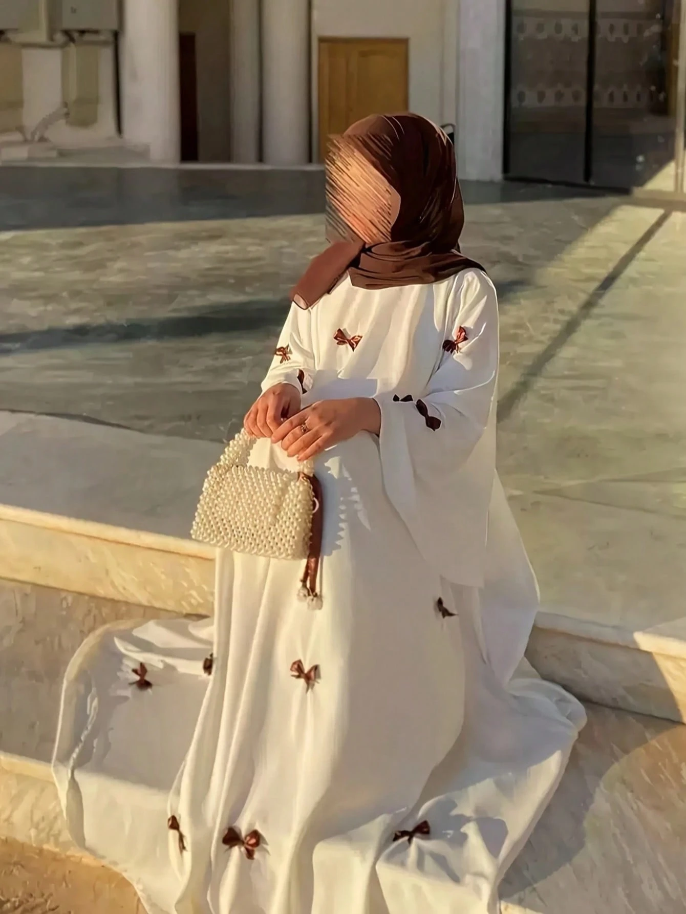 عباءة بياقة دائرية مزينة بفيونكة، محتشمة للربيع 6