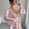 yasmyna فستان نسائي بياقة على شكل حرف v وأكمام طويلة، مطرز بترتر وطباعة ملونة فضفاض، أنيق وأنثوي بطراز عربي رومانسي 1