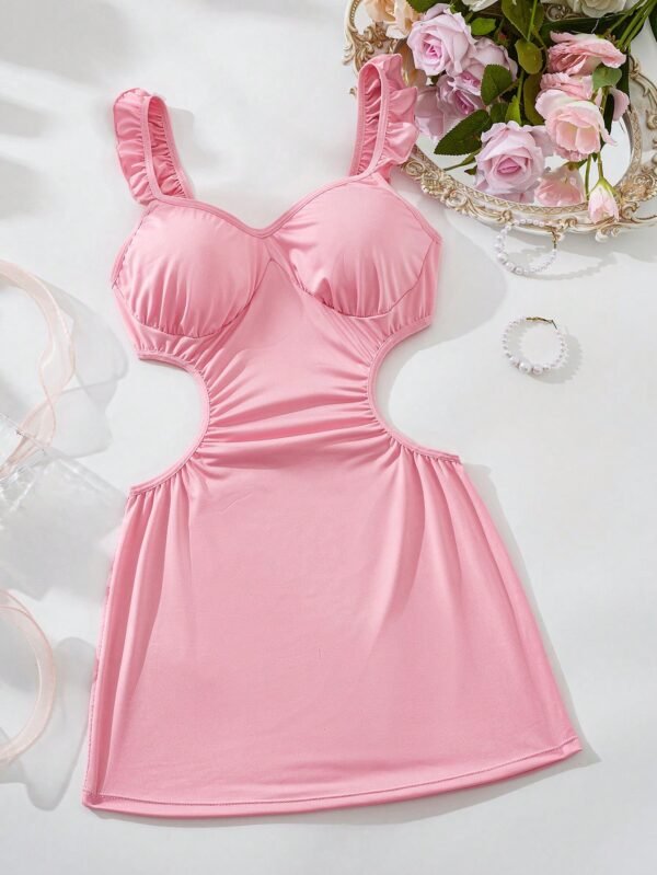 فستان نسائي أحمر بأكمام رفرفة وكشكشة من الحرير الحليبي مع تصميم مفرغ عند الخصر، فستان ضيق بأسلوب الدمية، ملابس داخلية مثيرة وقميص نوم فستان نسائي أحمر بأكمام رفرفة وكشكشة من الحرير الحليبي مع تصميم مفرغ عند الخصر، فستان ضيق بأسلوب الدمية، ملابس داخلية مثيرة وقميص نوم