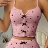 shein بيجامة علوية للنساء بطبعة قلوب وزينة فيونكة 8