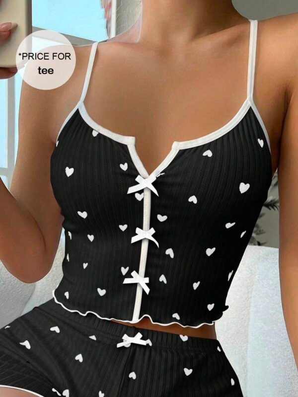 shein بيجامة علوية للنساء بطبعة قلوب وزينة فيونكة 1