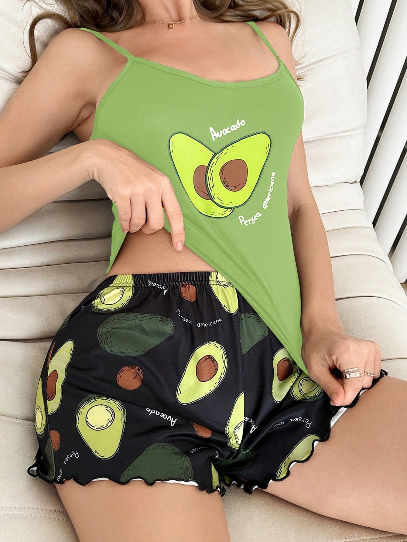 shein طقم ملابس نوم كاجوال للنساء بطبعة الأفوكادو 1