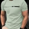 manfinity homme قميص تي شيرت رجالي بياقة دائرية وأكمام قصيرة بطبعة حرفية، قميص صيفي رجالي كاجوال 9