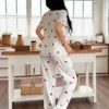 dream adore طقم بلوزة نوم نسائية أكمام قصيرة بطبعة قلب وشورت 12
