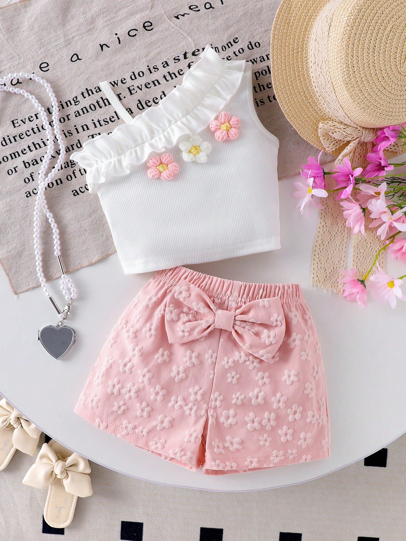 shein elladie kids ملابس صيفية كيوت للبنات الرضع من قطعتين، تتكون من ملابس علوية كتف واحد مزخرفة بالأزهار باللونين الوردي والأبيض، وشورت بخصر مطاطي، مناسبة لملابس عيد الميلاد 16