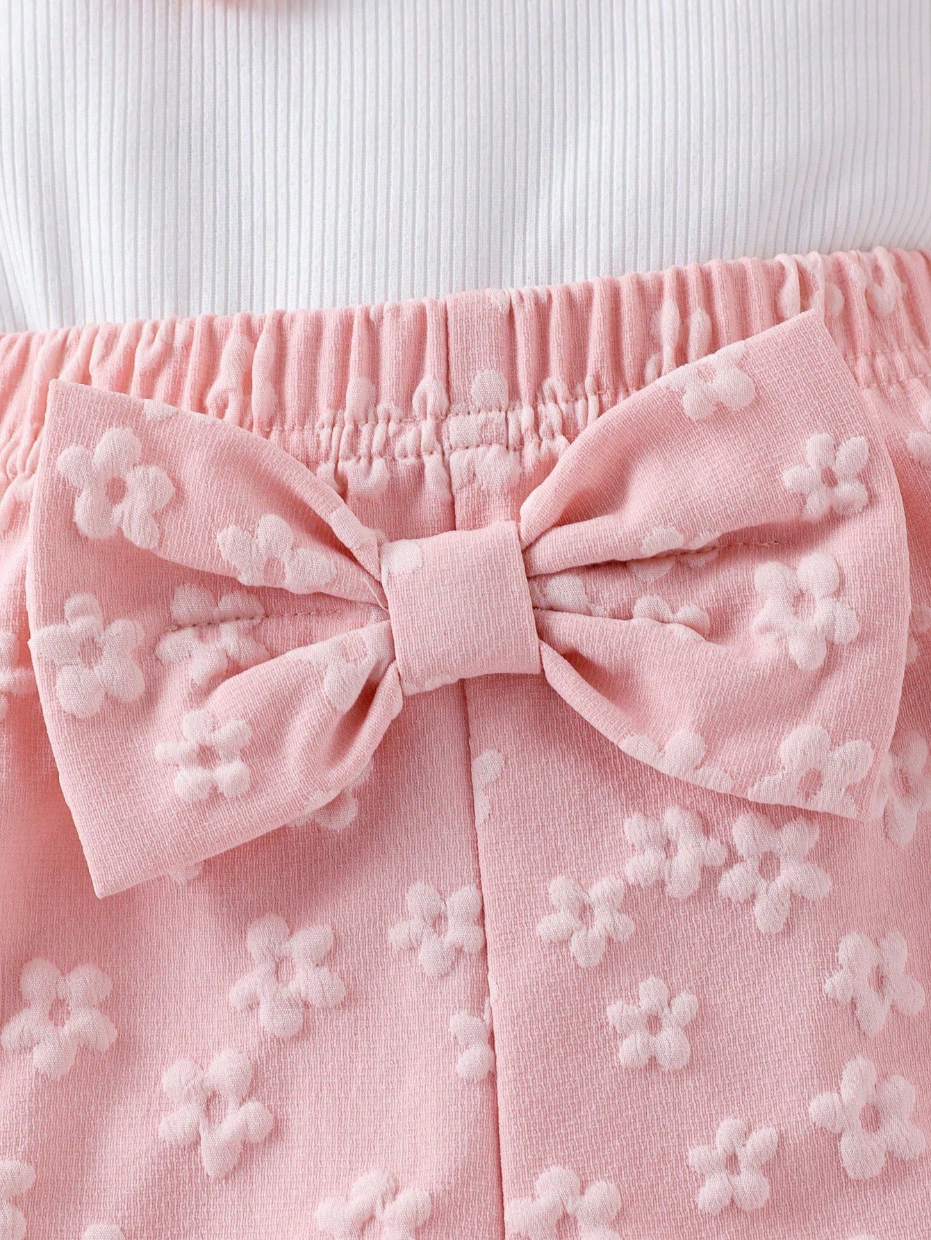 shein elladie kids ملابس صيفية كيوت للبنات الرضع من قطعتين، تتكون من ملابس علوية كتف واحد مزخرفة بالأزهار باللونين الوردي والأبيض، وشورت بخصر مطاطي، مناسبة لملابس عيد الميلاد 18