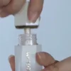 sheglam هايلايتر سائل glow bloom هايلايتر جل كريمي لامع بلمسة نهائية ندية يدوم طويلاً ومشرق وغير متكتل ومقاوم للماء وهايلايتر توهج مكياج وعيد الميلاد والشتاء وهدايا عام 2000 هايلايت هايلايتر علامة تجارية جمال مكياج ميكب مستحضرات تجميل للنساء الفتيات مثالي 4