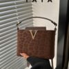 حقيبة تسوق معدنية صغيرة ذات لون أحادي بتصميم بسيط، مقاومة للماء من جلد البولي يوريثان، مناسبة للتسوق والحمل، للنساء الشابات وطلاب الجامعة والمهنيين الشباب وموظفي المكاتب. مثالية للمكتب والمدرسة والعمل والأنشطة الخارجية والسفر والرحلات القصيرة 16