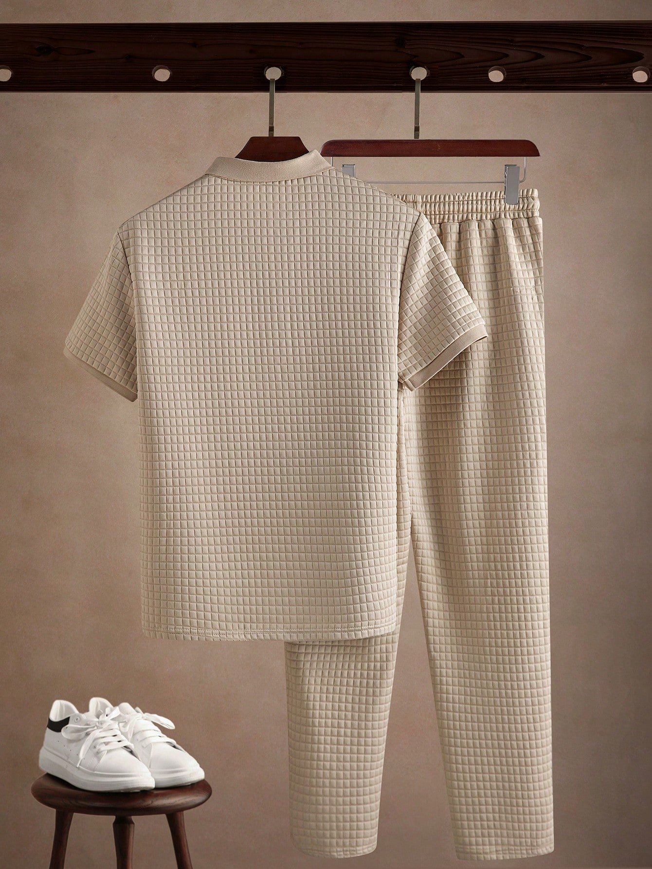 core aspect بدلة رجالية صيفية كاجوال مكونة من قميص بولو نصف سحاب مزخرف بنسيج ملمس وبنطال أمامي بخط الخياطة، بدلة رجالية مكونة من قطعتين، بطراز "e;old money"e;، ملابس مريحة 4