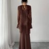 shein elenzya فستان ماكسي بتصميم حورية البحر مع لمسات من الدانتيل ذو لون أحادي أنيق، مزين بكشكشة عند الخصر وأكمام طويلة مكشكشة، مع خط مركزي أمامي مزين بشكل عظام السمك، وذيل طويل على الخلف، مناسب للحفلات والهالوين والكريسماس والمناسبات العطلات والمواعيد وع 4