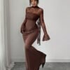shein elenzya فستان ماكسي بتصميم حورية البحر مع لمسات من الدانتيل ذو لون أحادي أنيق، مزين بكشكشة عند الخصر وأكمام طويلة مكشكشة، مع خط مركزي أمامي مزين بشكل عظام السمك، وذيل طويل على الخلف، مناسب للحفلات والهالوين والكريسماس والمناسبات العطلات والمواعيد وع 3