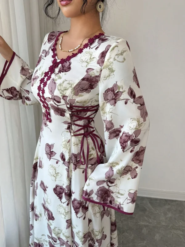 yasmyna فستان نسائي بطبعة زهرية وياقة على شكل حرف v وربطة خصر بأسلوب عربي 3
