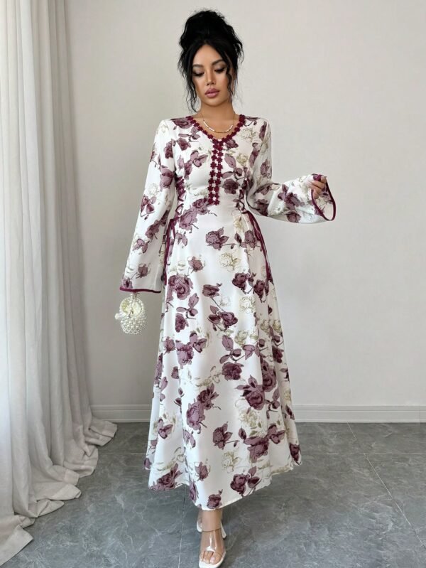 yasmyna فستان نسائي بطبعة زهرية وياقة على شكل حرف v وربطة خصر بأسلوب عربي 5