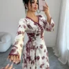 yasmyna فستان نسائي بطبعة زهرية وياقة على شكل حرف v وربطة خصر بأسلوب عربي 7