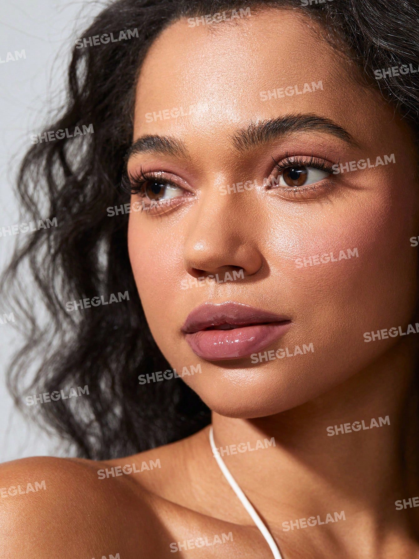 sheglam ملمع شفاه power bouquet ملمع شفاه مرطب ملون لامع من freesia زيت شفاه غير لاصق مرطب للشفاه بخلاصة الفريزيا للعناية بالشفاه ملمع شفاه بني لعيد الميلاد المجيد في الشتاء روج ملمع شفاه شفاف جلوس علامة تجارية جمال مكياج ميكب مستحضرات تجميل للنساء الفتيا 9
