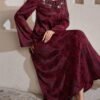al najma فستان طويل الأكمام مزخرف بالخرز ذو ياقة مندرين فاخرة من نسيج جاكار بلون البرغندي، للربيع/الصيف 1