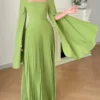modelyn فستان أنيق بأكمام طويلة مطوي بياقة مربعة وتصميم لون سادة مع شق 7
