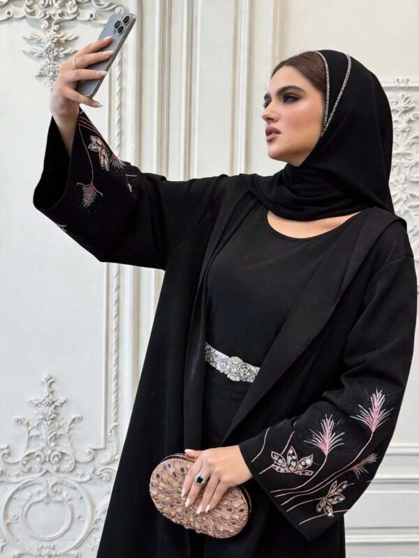 al najma عباءة نسائية فضفاضة مطرزة بالزهور مع كابوشون 5