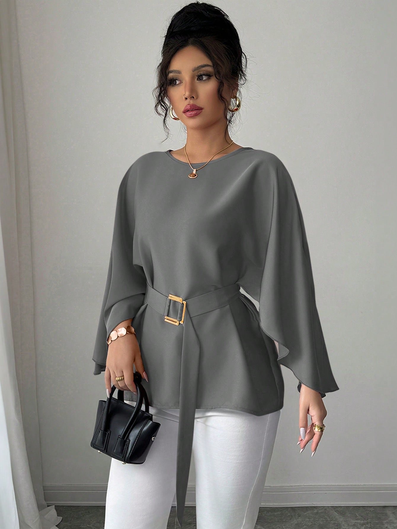 selianne بلوزة نسائية ذات أكمام خفافيش وياقة دائرية على الطريقة الفرنسية، لها ربطة بالخصر، ذات لون أحمر براق، لفصلي الربيع والصيف 4