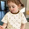 ملابس علوية قصيرة الأكمام مطبوعة بزهور للبنات الصغيرات، تصميم بسيط مناسب للصيف 2