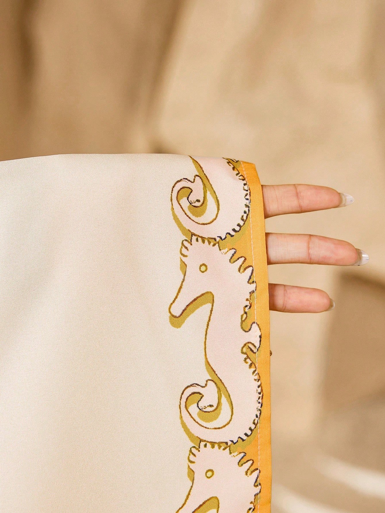 al najma عباية نسائية فضفاضة بنمط السمك ذات أكمام طويلة 8