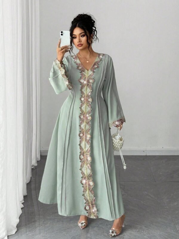 shein petite curve فستان طويل مزين بالدانتيل الأنيق، خريف/شتاء 5