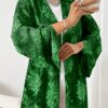 عباءات نسائية طويلة الأكمام باللون الأخضر للعطلات الربيعية 8