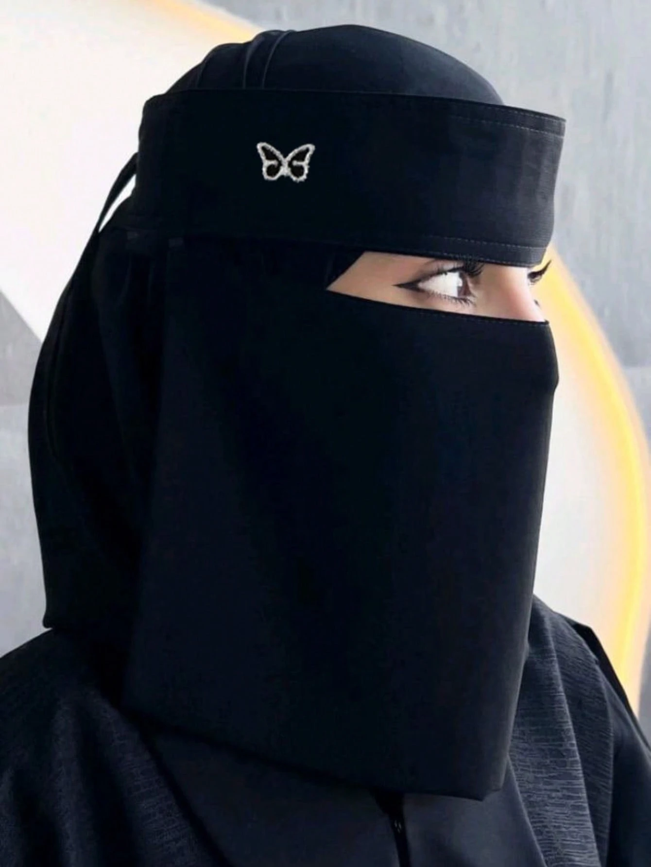 قطعة واحدة نقاب نسائي بلون أحادي مع فيونكة ذهبية مطبوعة بالزهور، وشاح رأس خفيف قابل للتنفس، أسود، للشاطئ والعطلات 10