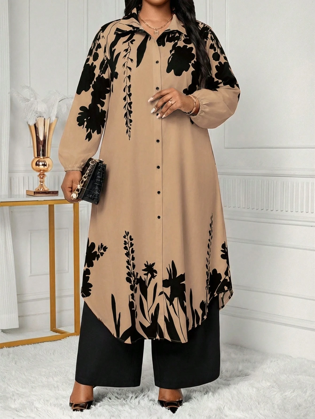 shein lady طقم بلوزة وبنطلون طويل مطبوع للنساء كبيرات الحجم، طقم كاجوال من قطعتين 5