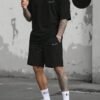 manfinity roughcore بدلة رياضية كاجوال للرجال تتكون من تي شيرت بأكمام قصيرة مطبوع عليه أجنحة وشورت بخصر مرن