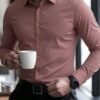 manfinity mode قميص أبيض أنيق بأكمام طويلة للارتداء الرسمي أو المكتبي مع ياقة قميص، قمصان عمل، قمصان عمل كاجوال للرجال، الخريف، الحفل 20