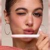 sheglam marshmallow puff قلم تمويه الشفاه 032 soft bounce علامة تجارية جمال مكياج ميكب مستحضرات تجميل للنساء الفتيات مثالي لفصل الصيف الربيع مثالي ل y2k أزياء أنيقة عيد الأم هدية حفلة جاهز أفضل لون 14
