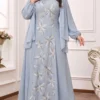 al najma فستان أنيق أزرق طويل الأكمام مع تطريز على الرقبة المربعة مقاس كبير 8