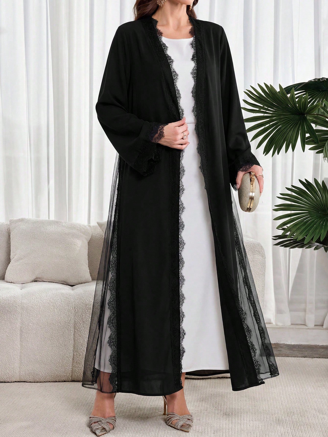 al najma عباءة نسائية بلون أحادي مع تصميم من الدانتيل، أنيقة وطويلة الأكمام 3