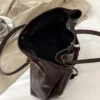 حقيبة يد نسائية من جلد البولي يوريثان ذات لون أحادي، موضة جديدة كلاسيكية للإبط، جلد مصقول لامع، سعة كبيرة، مناسبة للعمل المكتبي والأعمال والمواعدة والتسوق والخروجات والعطلات وحقيبة الأم، هدية للصديقة، استخدام يومي للنساء 15