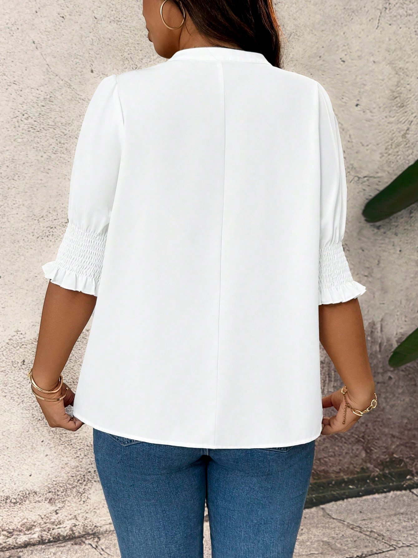 shein clasi قميص كاجوال بياقة على شكل حرف v للنساء ذوات الأحجام الكبيرة 2