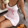 طقم بيجامة نسائي sweetslumber بفيونكة حلوة ومخطط بألوان متباينة، طقم استرخاء لطيف بفيونكة، طقم بيجامة قصير للنساء، ملابس استرخاء صيفية بفيونكة، فستان نوم بيبي دول بطبعة فيونكة مخططة باللون الوردي والأبيض، ملابس نوم داخلية لطيفة 6