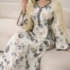 yasmyna فستان نسائي بطبعة زهرية وياقة على شكل حرف v وربطة خصر بأسلوب عربي yasmyna فستان نسائي بطبعة زهرية وياقة على شكل حرف v وربطة خصر بأسلوب عربي