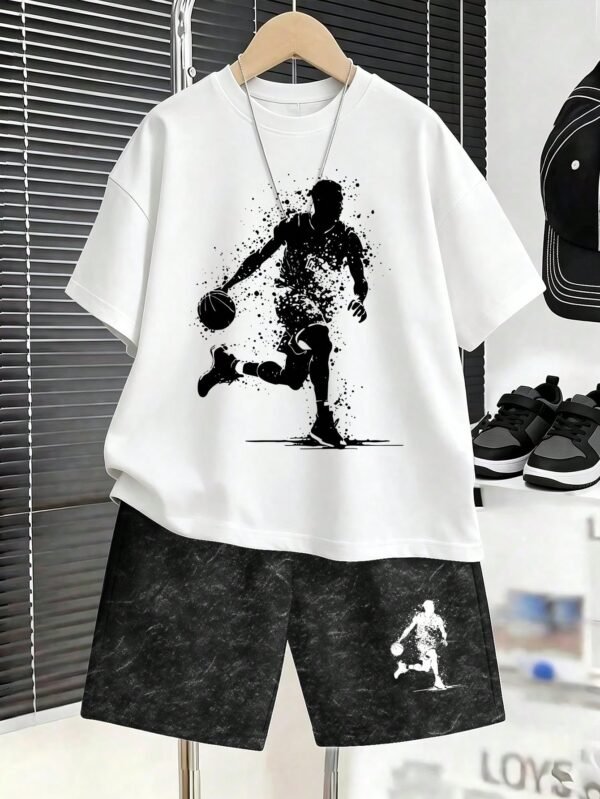 مجموعة من قميص وشورت للأولاد 2 قطعة، طباعة بسيطة لاعب كرة السلة والغرافيتي، مناسب للارتداء اليومي والرياضة 1