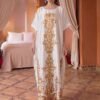 jahmira ثوب نوم طويل أنيق بطبعة باروكية بيضاء jahmira ثوب نوم طويل أنيق بطبعة باروكية بيضاء