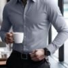 manfinity mode قميص أبيض أنيق بأكمام طويلة للارتداء الرسمي أو المكتبي مع ياقة قميص، قمصان عمل، قمصان عمل كاجوال للرجال، الخريف، الحفل 15