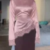 ملابس علوية ساتان أنيقة للنساء للتنقل، ملابس علوية طويلة الأكمام بياقة مستديرة ومرقعة بالدانتيل وربطة الخصر، قماش منسوج أحادي اللون مرقع بالدانتيل غير متماثل/غير متماثل أنيقة للمكتب والاستخدام اليومي والمواعيد أبيض شبه شفاف وردي 16