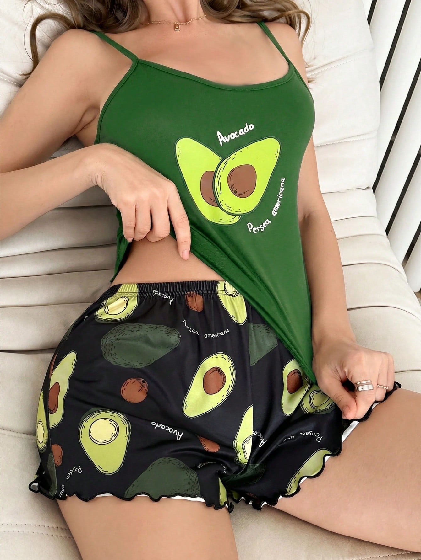 shein طقم ملابس نوم كاجوال للنساء بطبعة الأفوكادو 2
