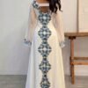 yasmyna فستان أنيق رومانسي بطراز عربي من الشيفون مطبوع رقميًا بلون المشمش، قصة a line مع خصر أنيق، مناسب للربيع والصيف yasmyna فستان أنيق رومانسي بطراز عربي من الشيفون مطبوع رقميًا بلون المشمش، قصة a line مع خصر أنيق، مناسب للربيع والصيف
