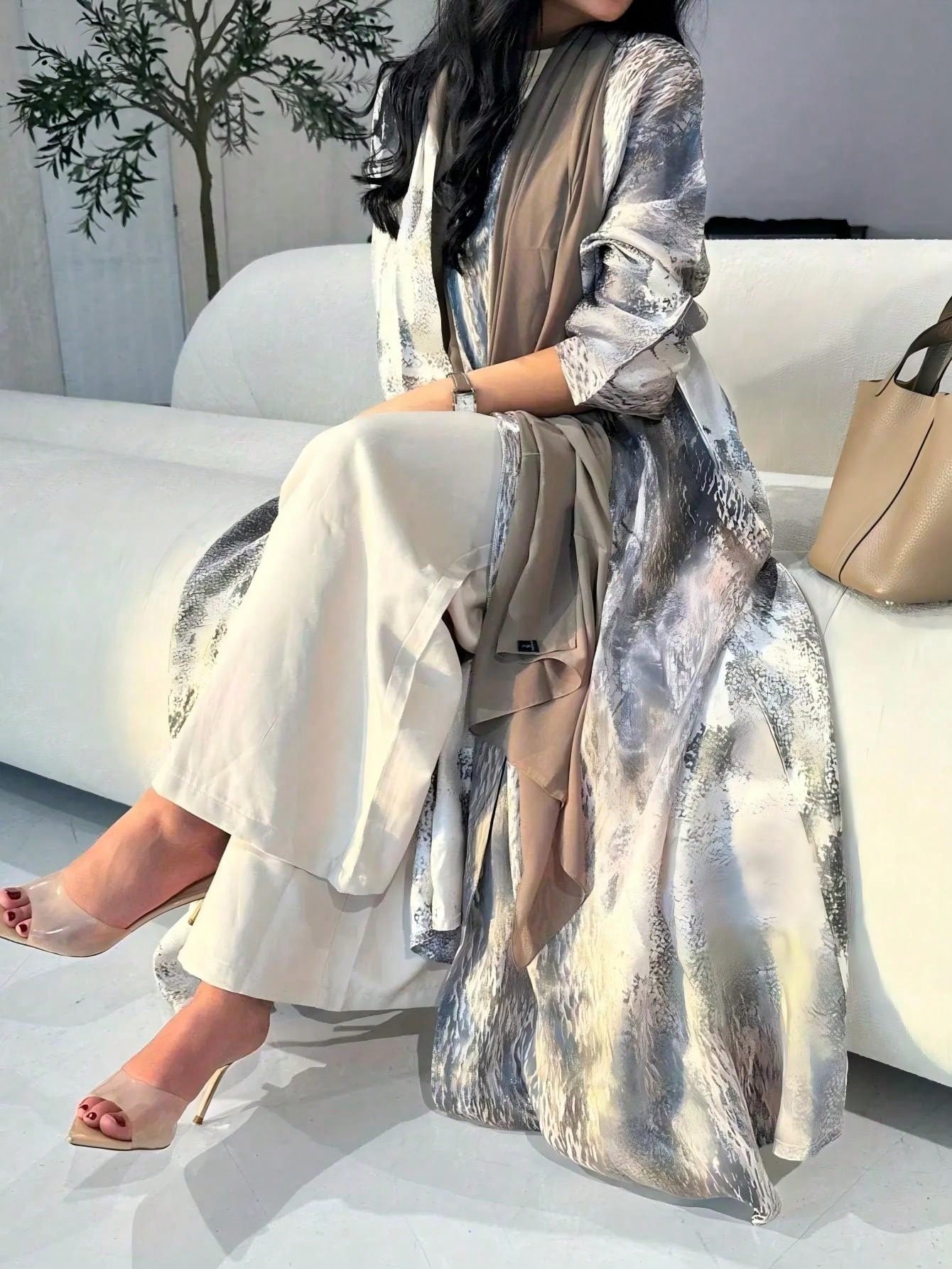 عباية نسائية أنيقة بأكمام طويلة، مزينة بطباعة منظر طبيعي تجريدي، مصنوعة من قماش منسوج غير مطاطي، مناسبة لمناسبات متنوعة 6